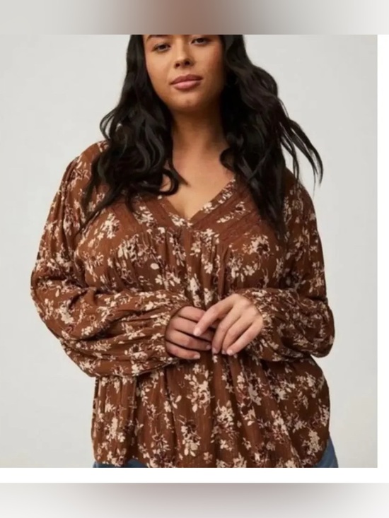 torrid Tops - Torrid Brown Floral V Neck Peasant Blouse size 3X
